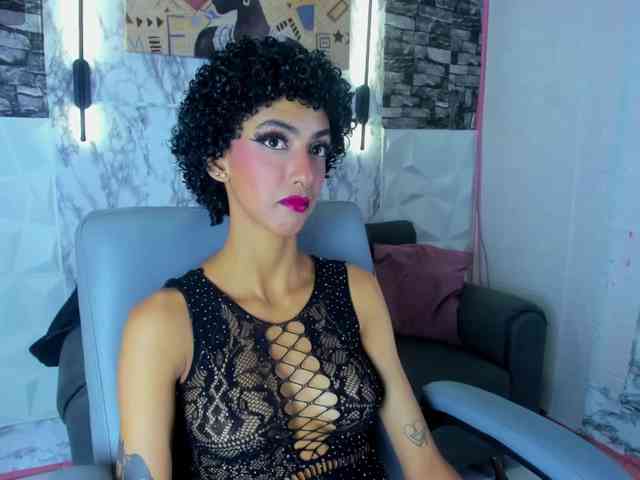 queencuarxxo webcam