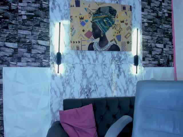 queencuarxxo webcam