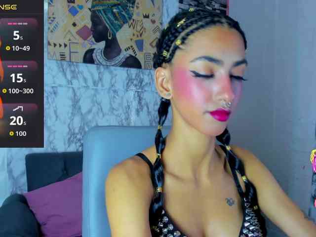 queencuarxxo webcam