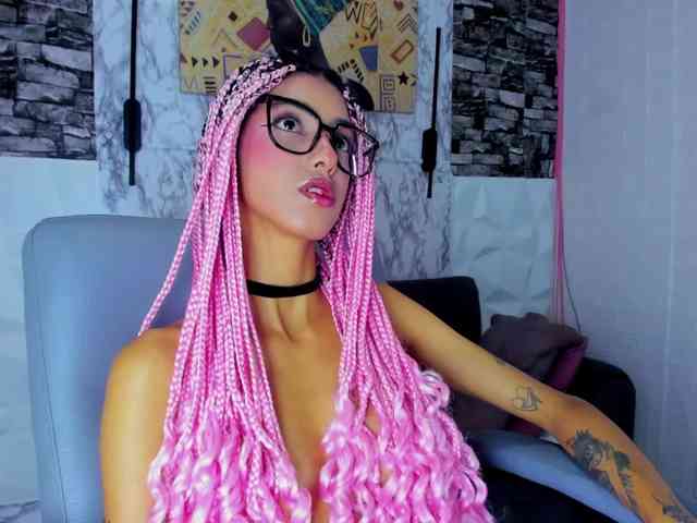 queencuarxxo webcam