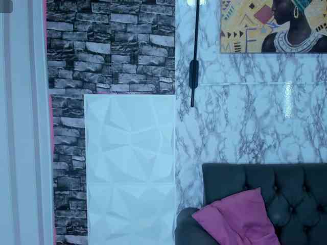 queencuarxxo webcam