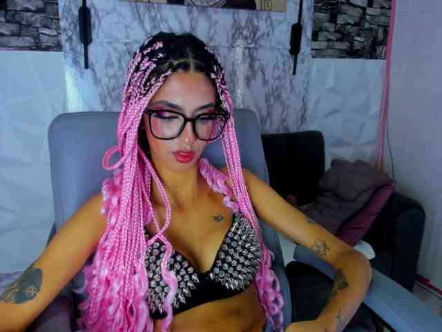 queencuarxxo webcam