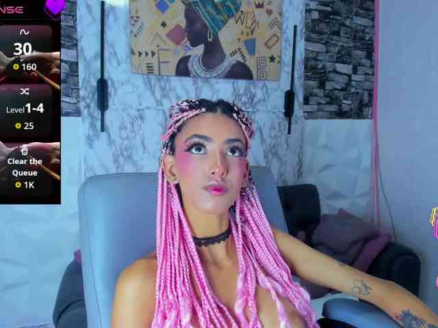 queencuarxxo webcam