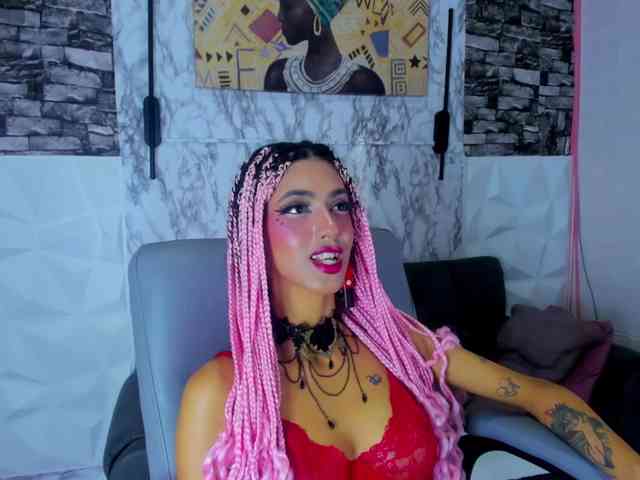 queencuarxxo webcam