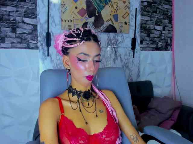 queencuarxxo webcam