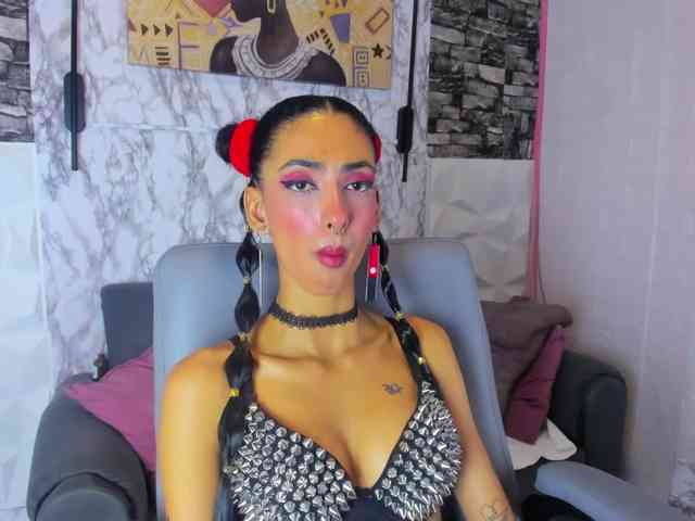 queencuarxxo webcam