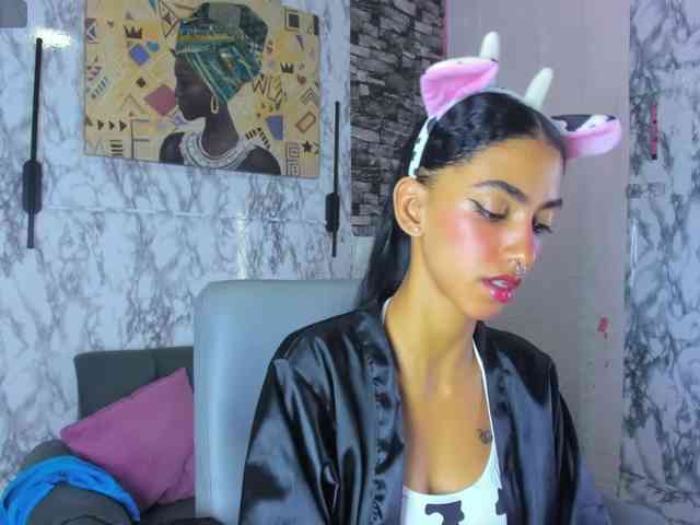 queencuarxxo webcam