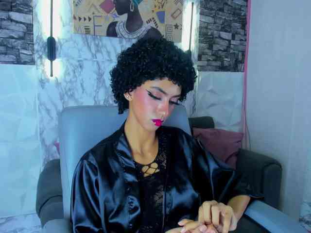 queencuarxxo webcam