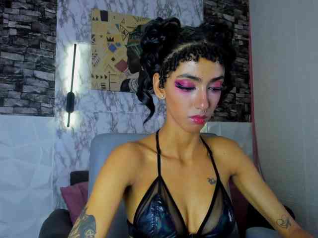 queencuarxxo webcam