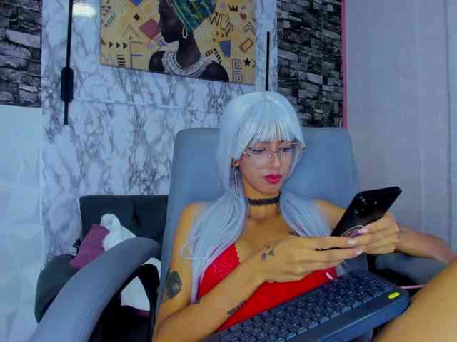queencuarxxo webcam