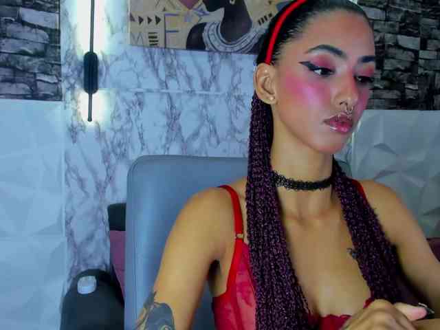 queencuarxxo webcam