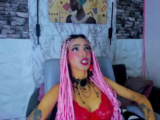 queencuarxxo webcam