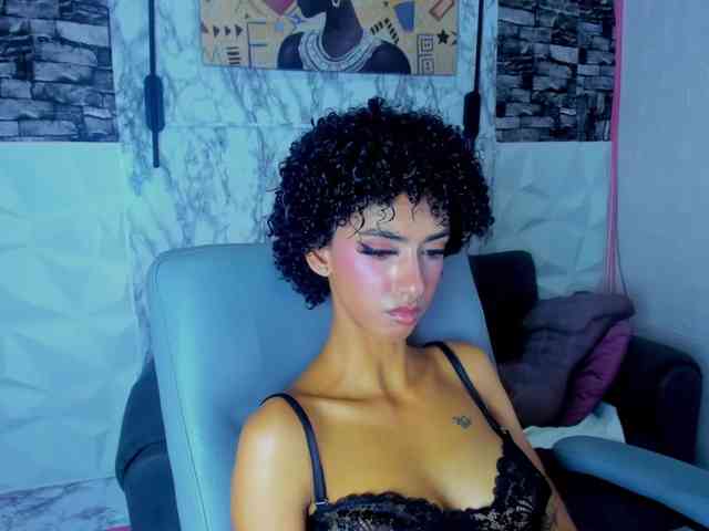 queencuarxxo webcam