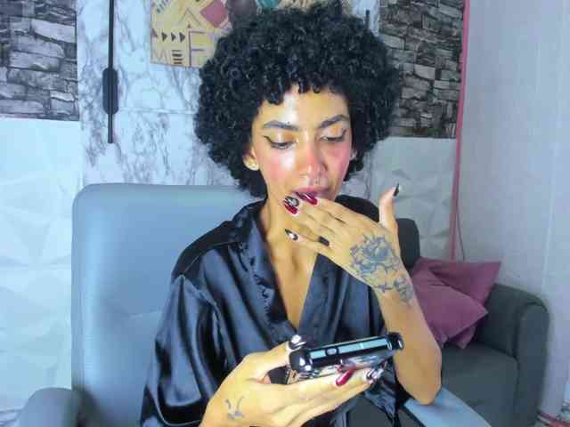queencuarxxo webcam