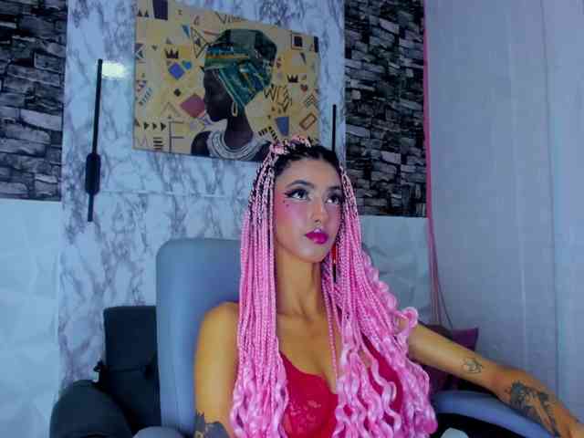 queencuarxxo webcam