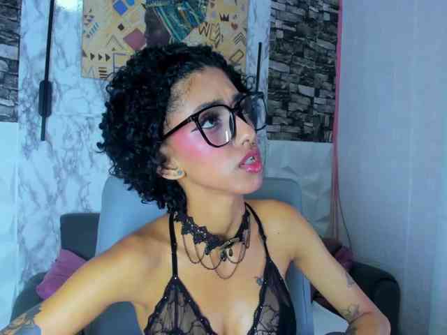 queencuarxxo webcam
