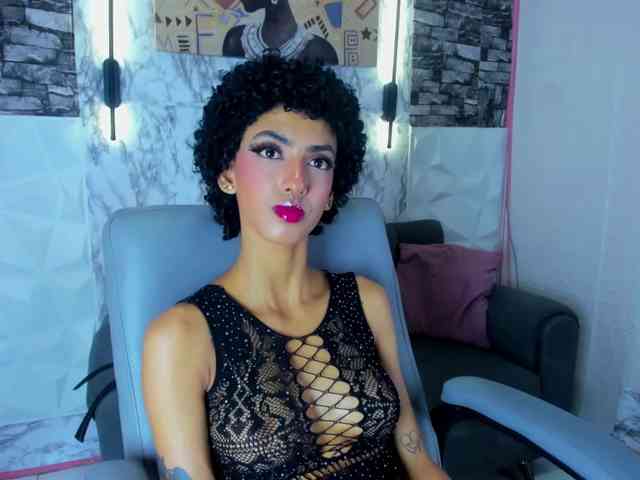 queencuarxxo webcam