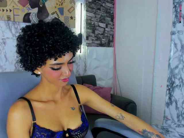 queencuarxxo webcam
