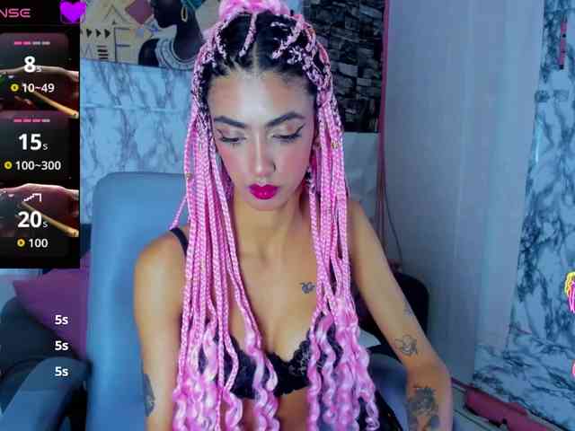 queencuarxxo webcam