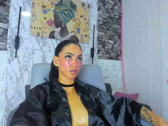 queencuarxxo webcam
