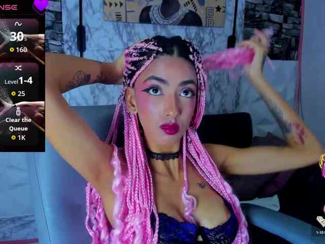 queencuarxxo webcam