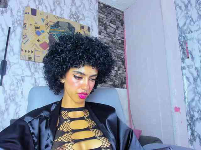 queencuarxxo webcam