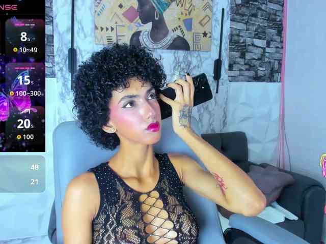 queencuarxxo webcam