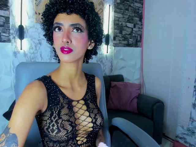 queencuarxxo webcam