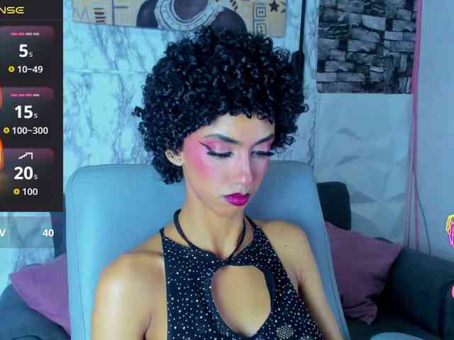 queencuarxxo webcam