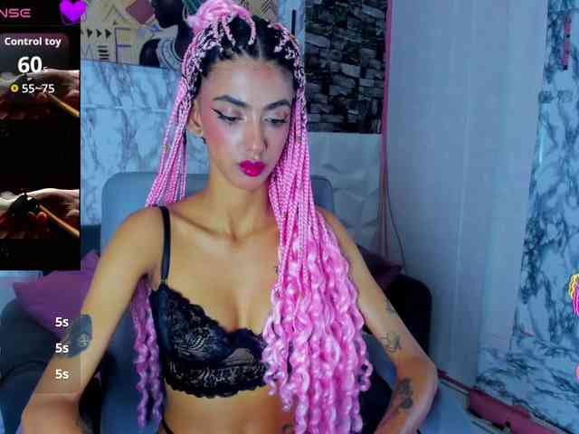 queencuarxxo webcam