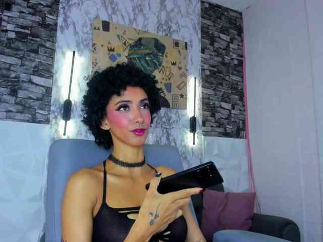 queencuarxxo webcam