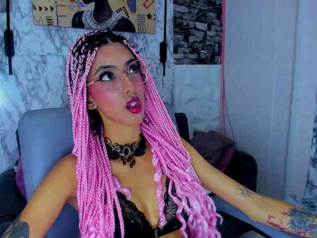 queencuarxxo webcam