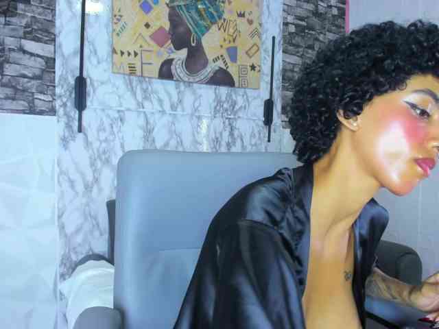 queencuarxxo webcam