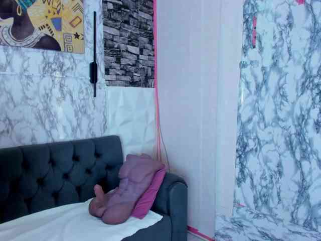 queencuarxxo webcam