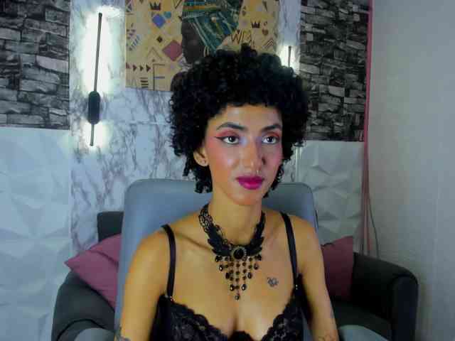 queencuarxxo webcam