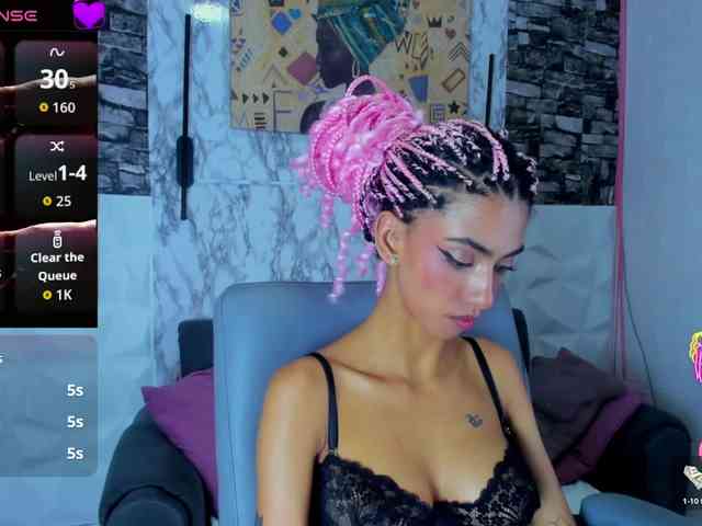queencuarxxo webcam