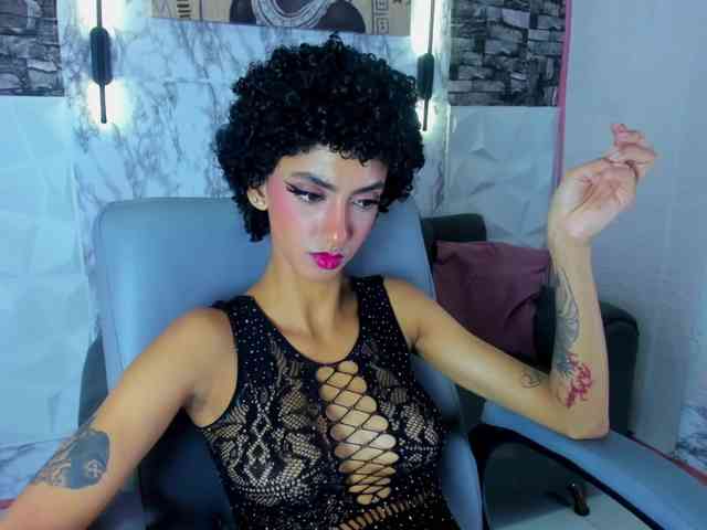 queencuarxxo webcam