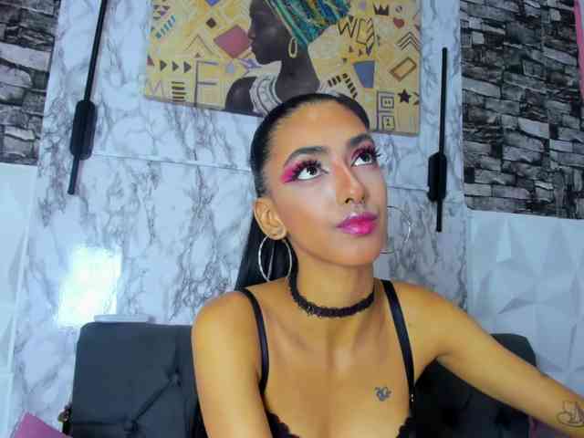 queencuarxxo webcam