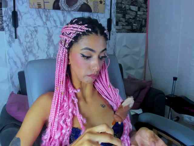 queencuarxxo webcam