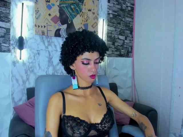 queencuarxxo webcam