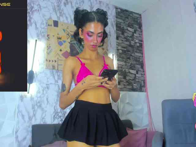 queencuarxxo webcam