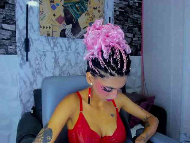 queencuarxxo webcam