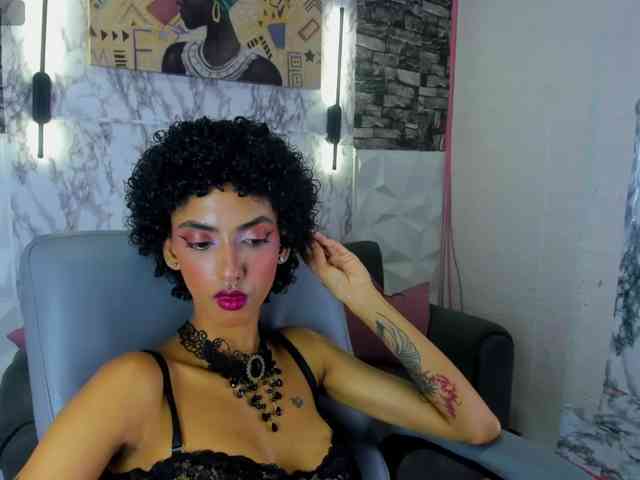 queencuarxxo webcam