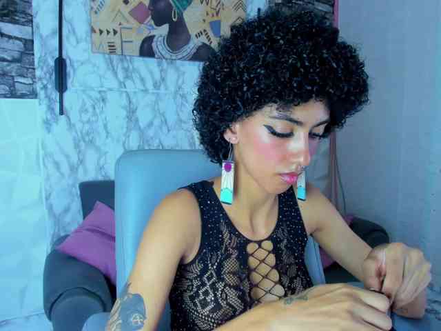 queencuarxxo webcam