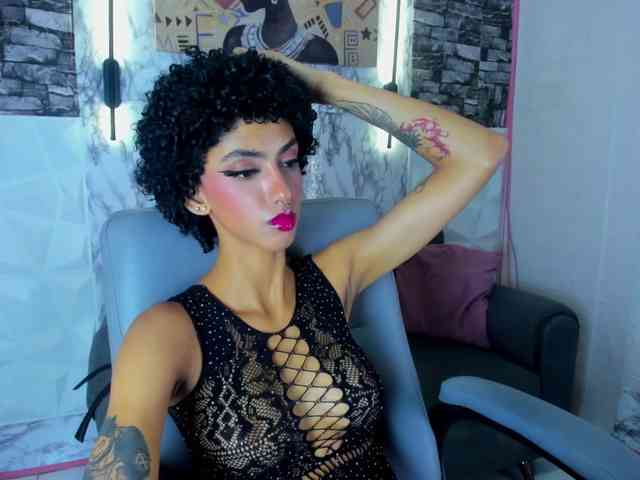 queencuarxxo webcam
