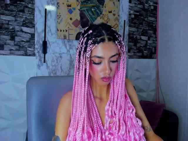 queencuarxxo webcam