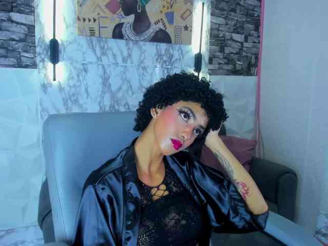 queencuarxxo webcam