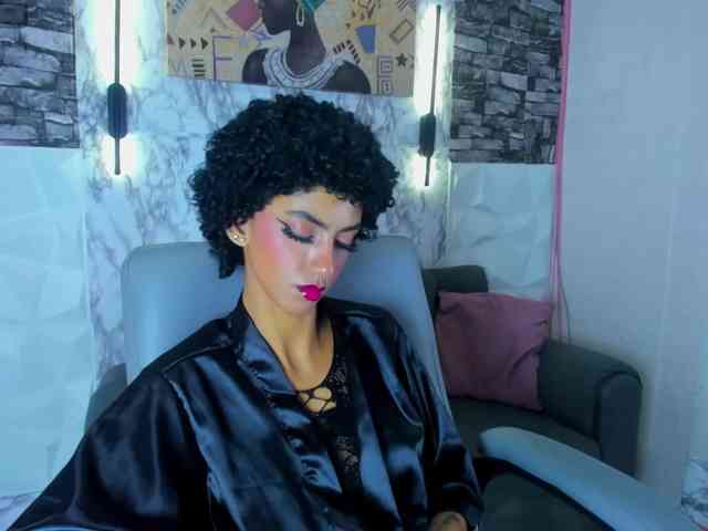 queencuarxxo webcam