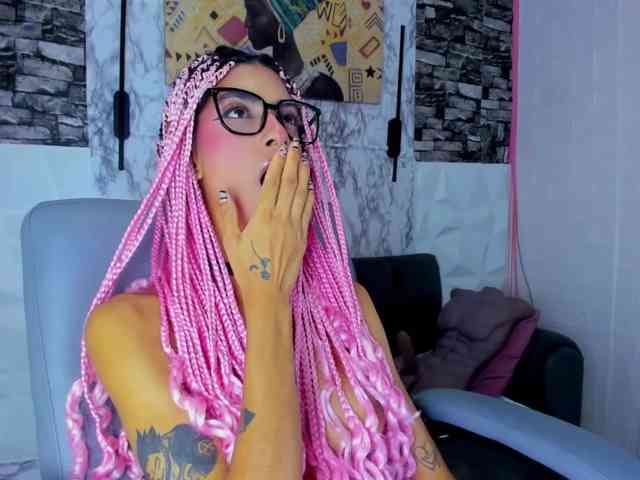 queencuarxxo webcam