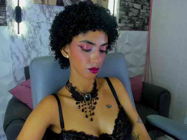 queencuarxxo webcam